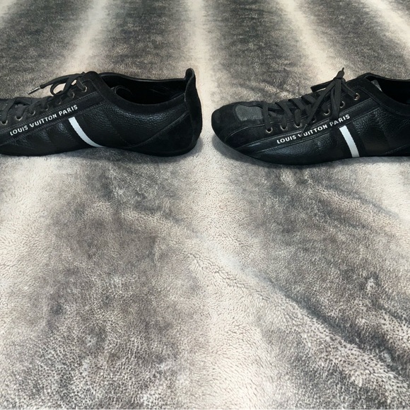 Louis Vuitton Paris Men's Black Sneakers - Picture 3 of 7
